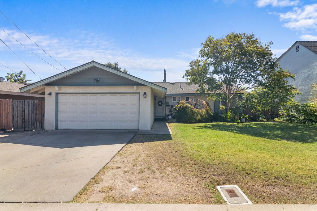 1018 Huntington Dr — photo