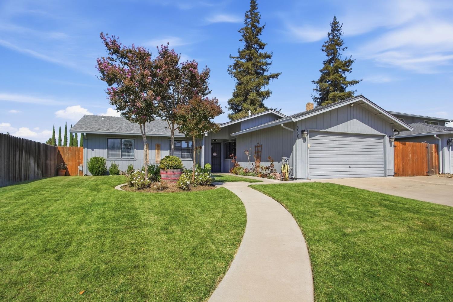 3565 Deseret Dr — photo