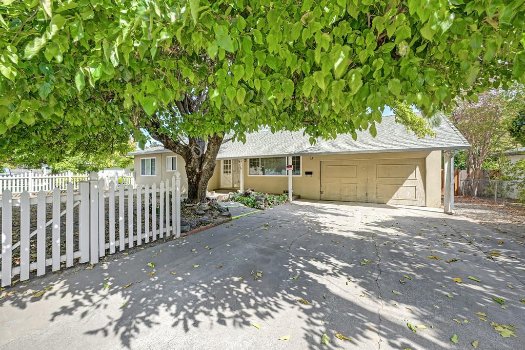 1916 Walnut Avenue, Carmichael, CA 95608 — photo 3