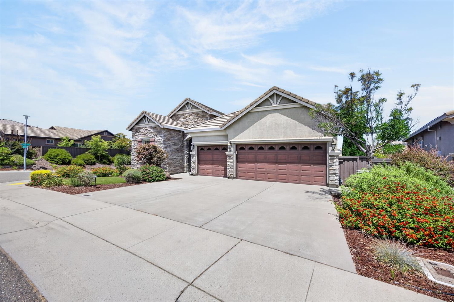 691 Lefevre Drive, Folsom, CA 95630 — photo 2