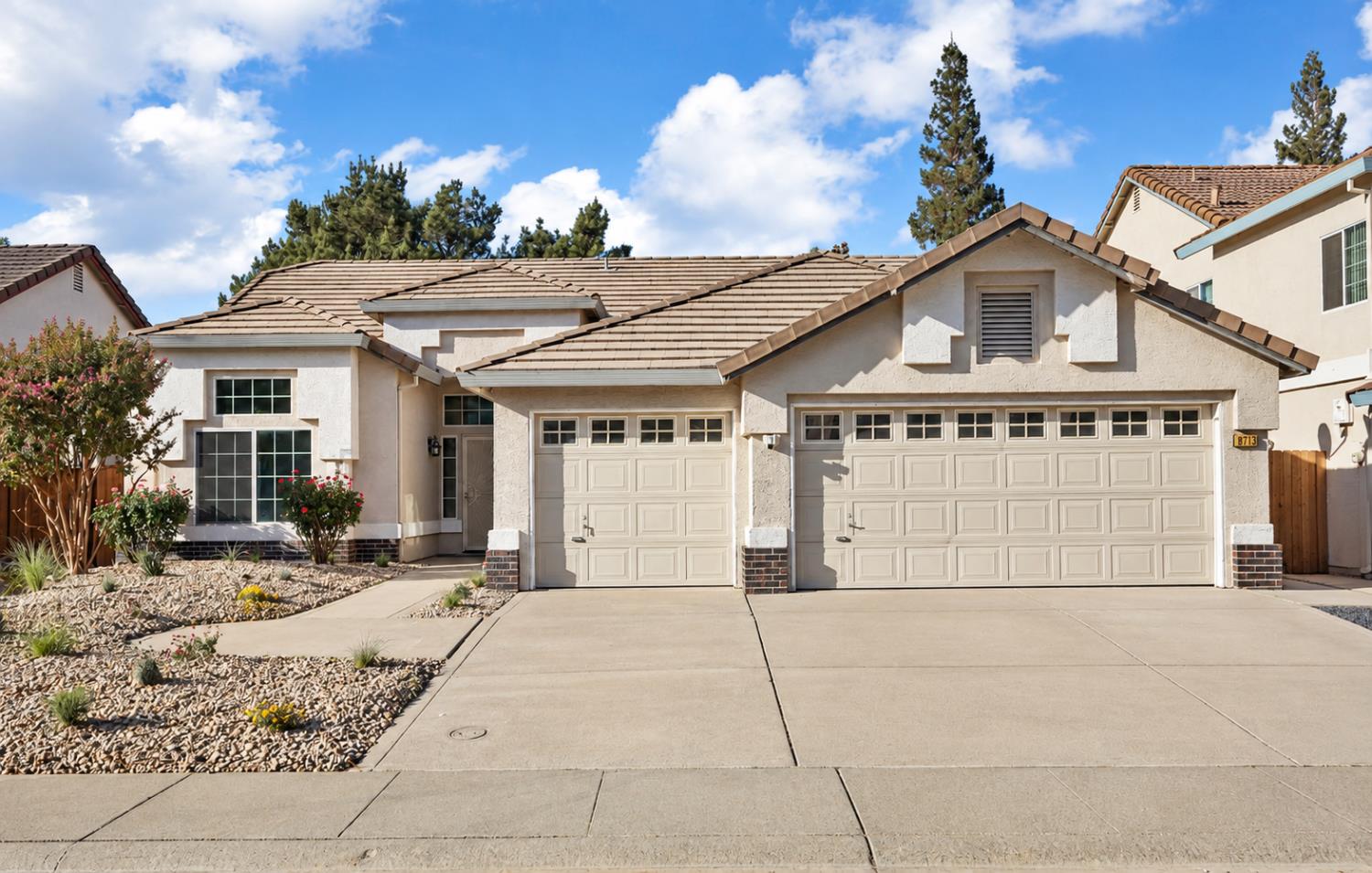 8713 Morning Glory Way — photo