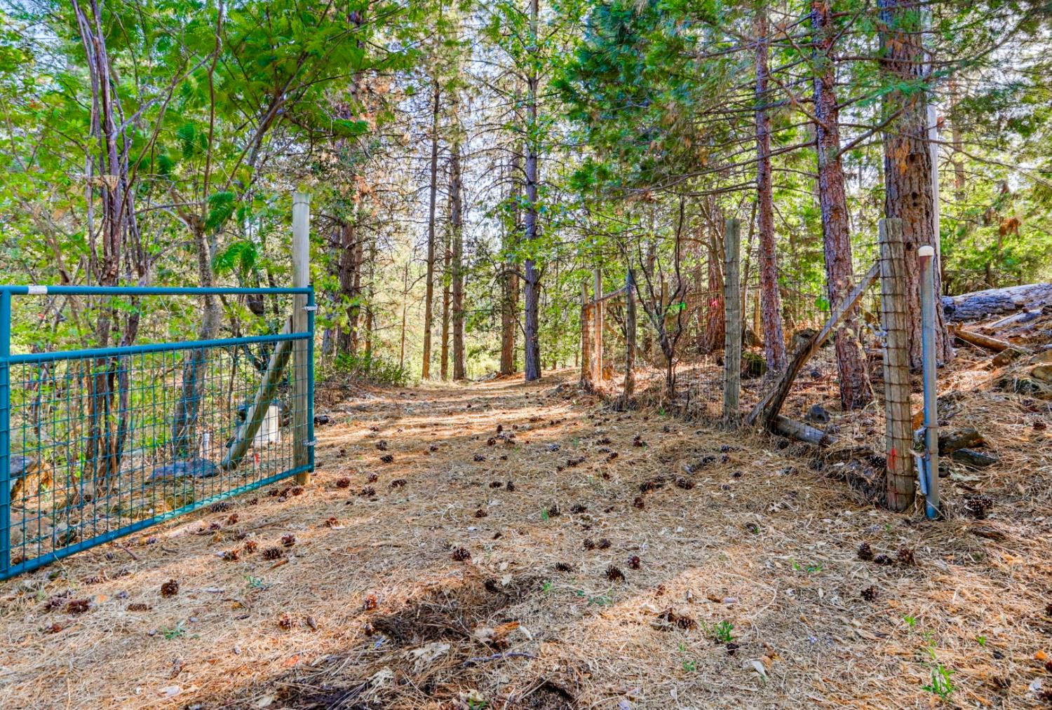 15948 Brooks Road, Grass Valley, CA 95945