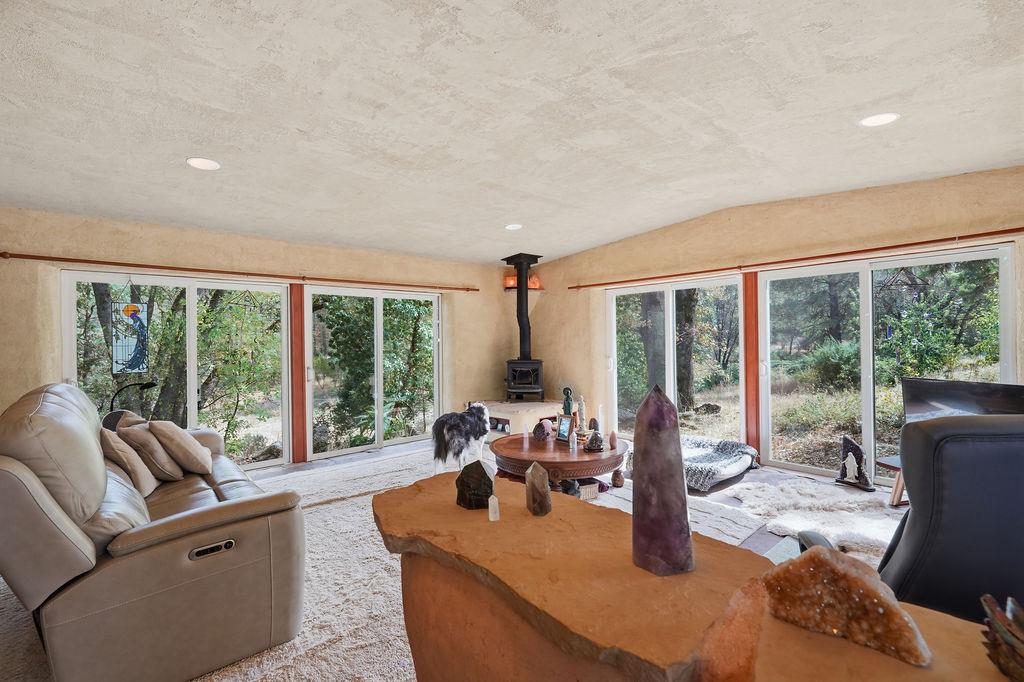 22434 Montezuma Ln — photo