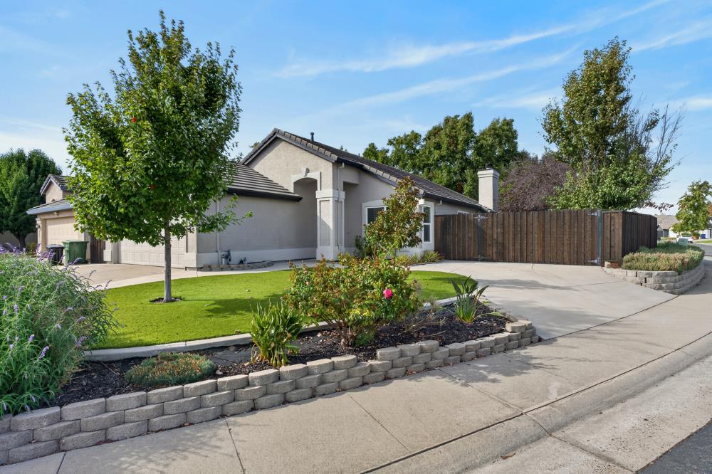 8825 Alder Grove Pl — photo