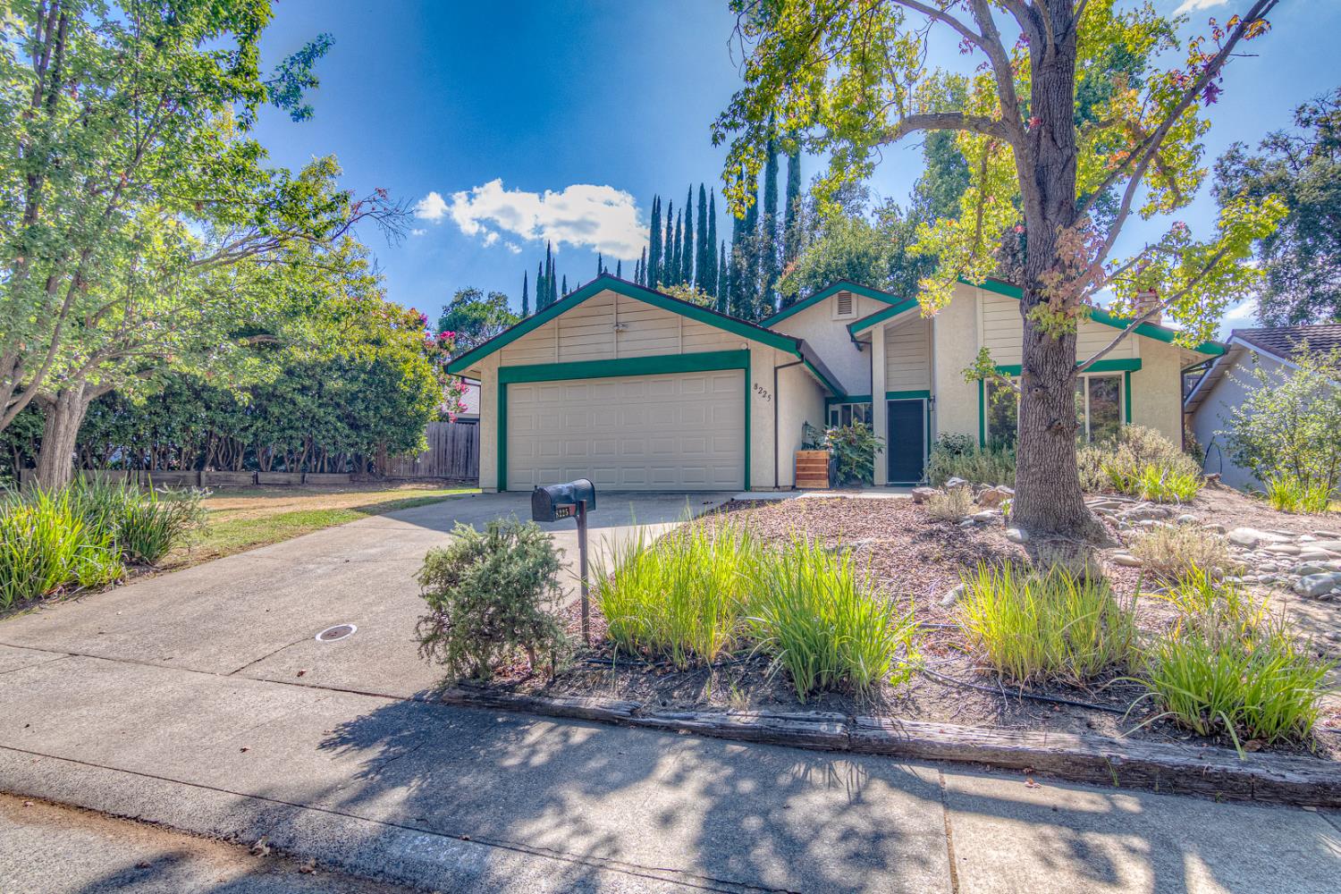 8225 Foxfire Drive, Orangevale, CA 95662 — photo 2