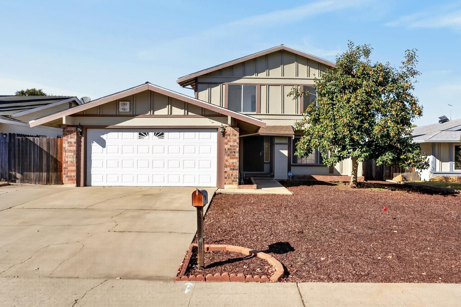 9951 Bexley Dr — photo