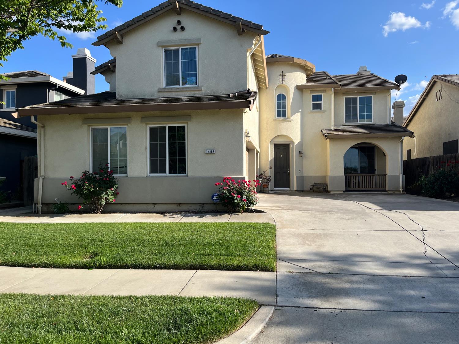 1402 Mesa Creek Dr — photo