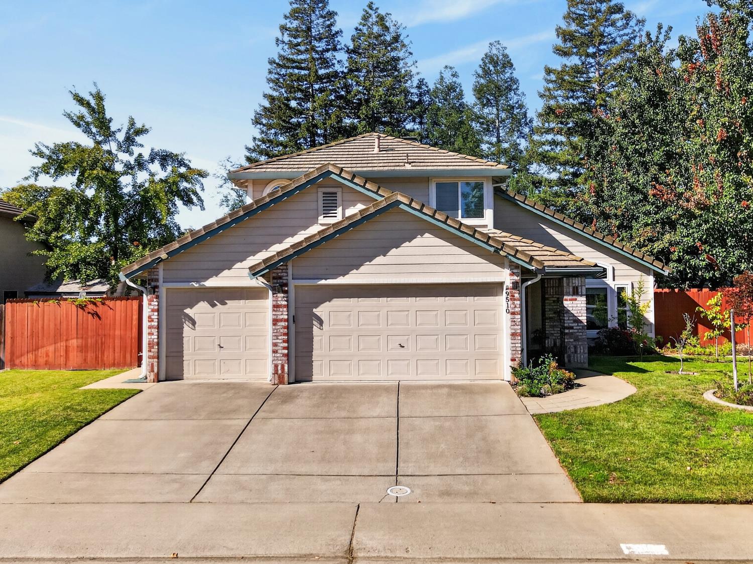 9510 Royston Way — photo