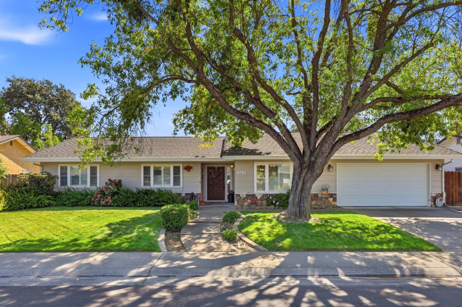 8730 Oconnell Ct — photo