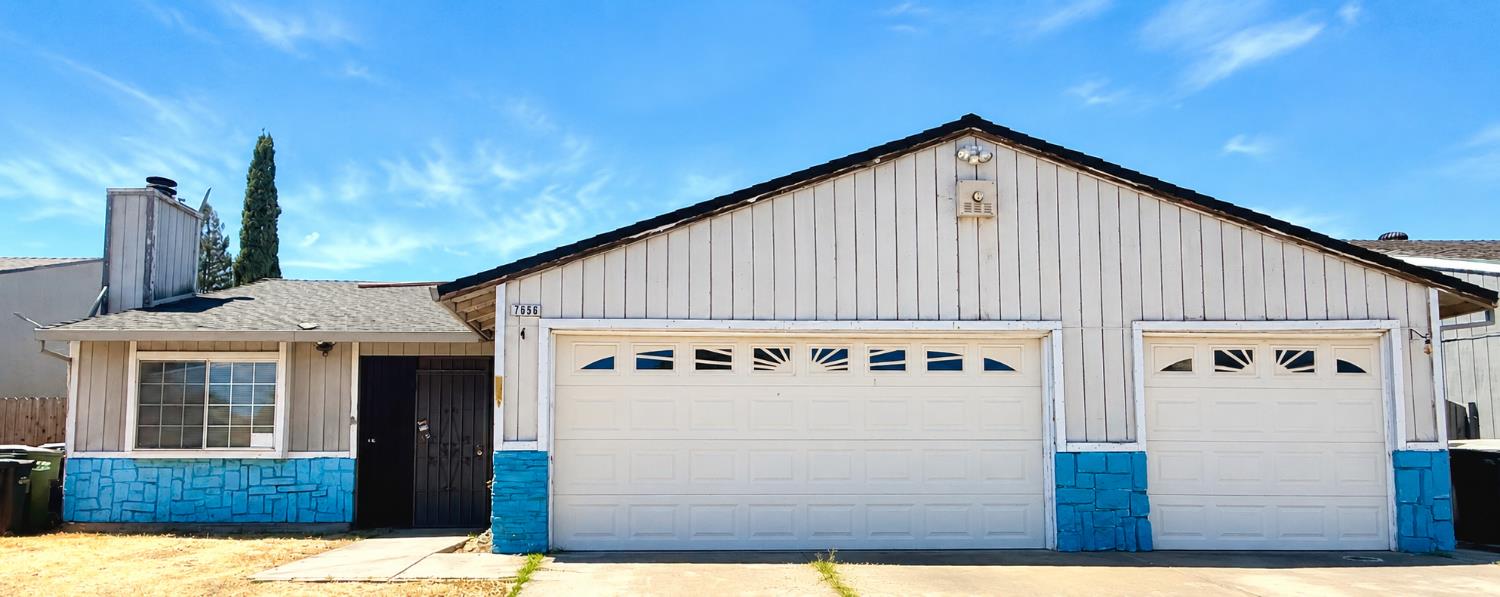 7656 Tea Berry Way — photo