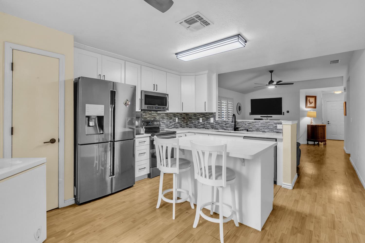 3047 Bridgeford Dr — photo
