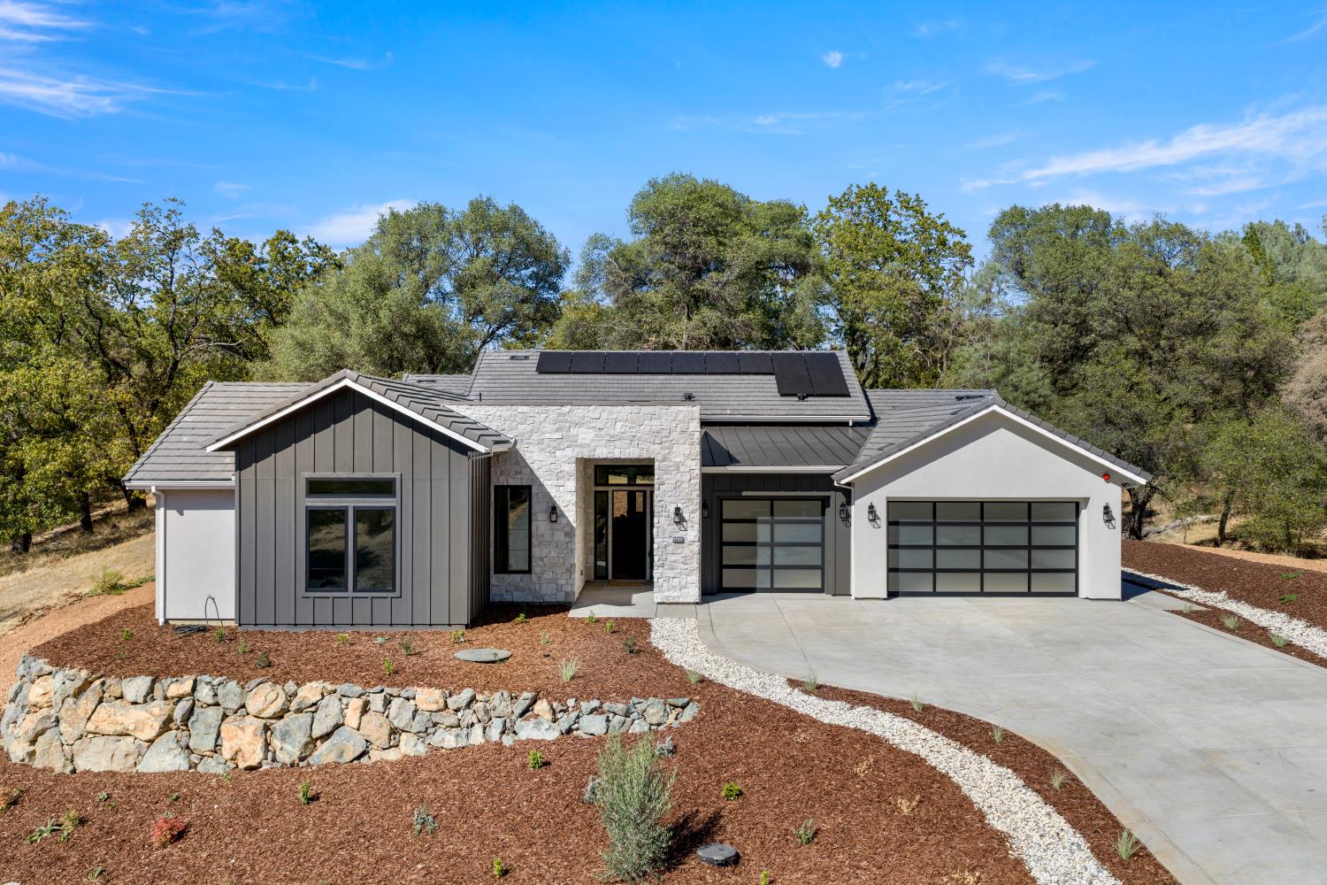 23222 Darkhorse Dr — photo