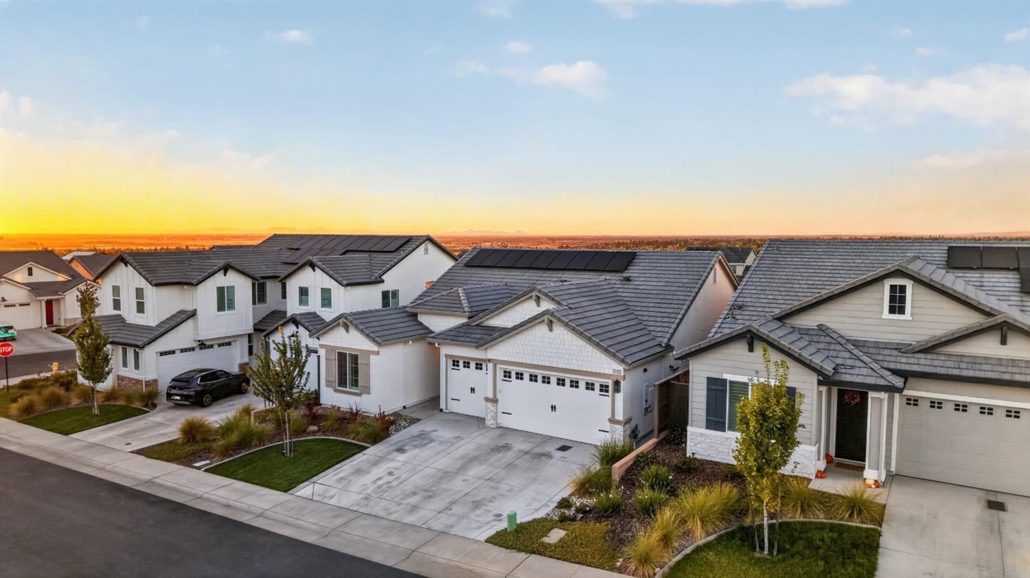 3205 Chickadee Ct — photo