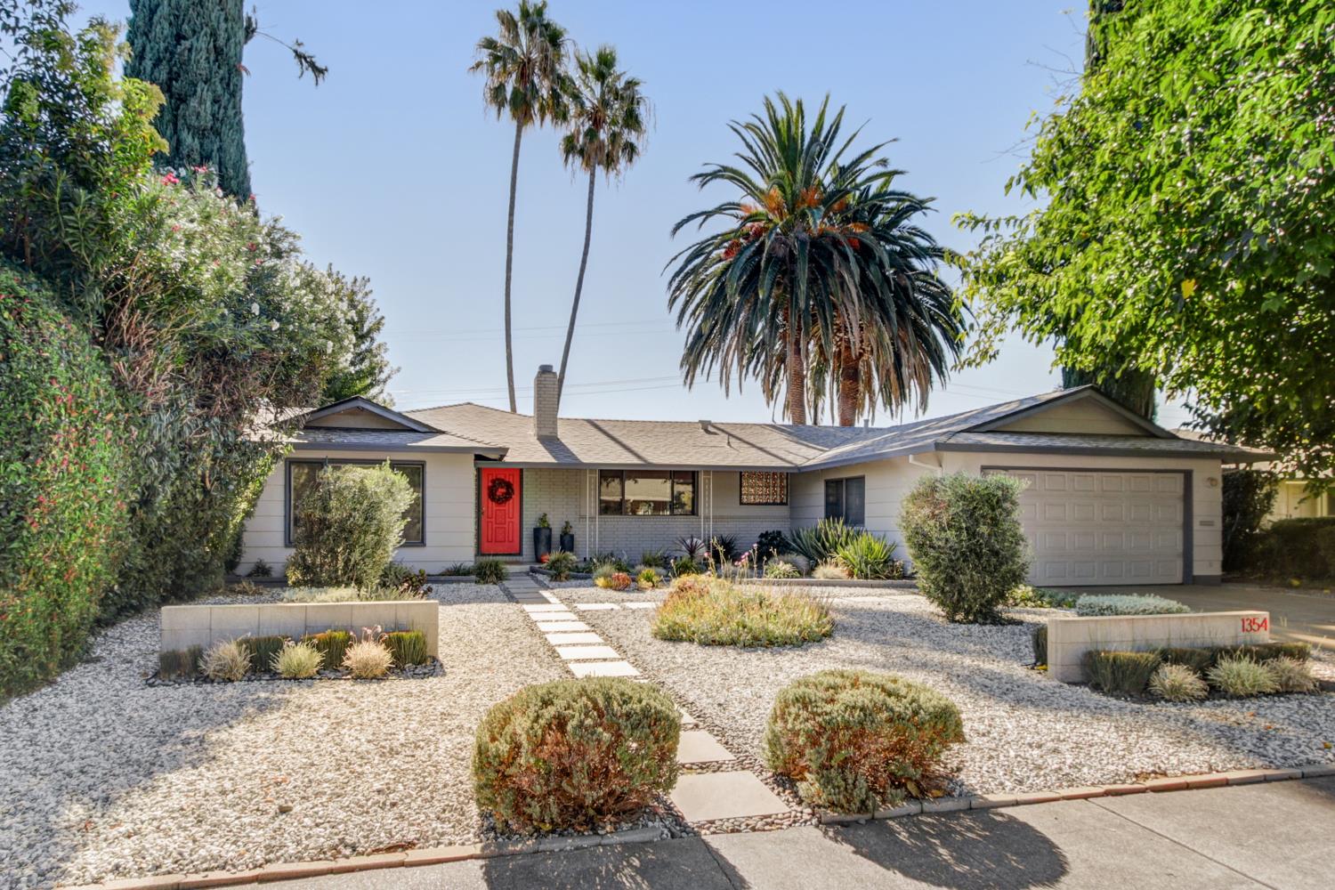 1354 Gary Way — photo