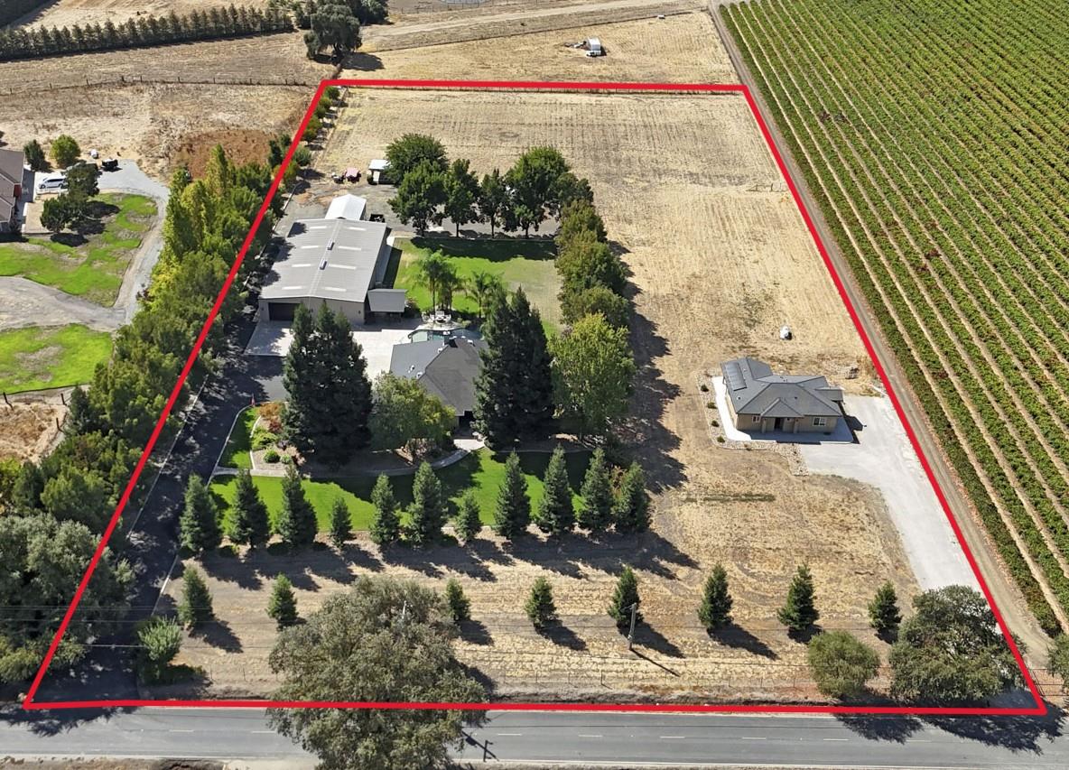 12684 E Tokay Colony Rd — photo