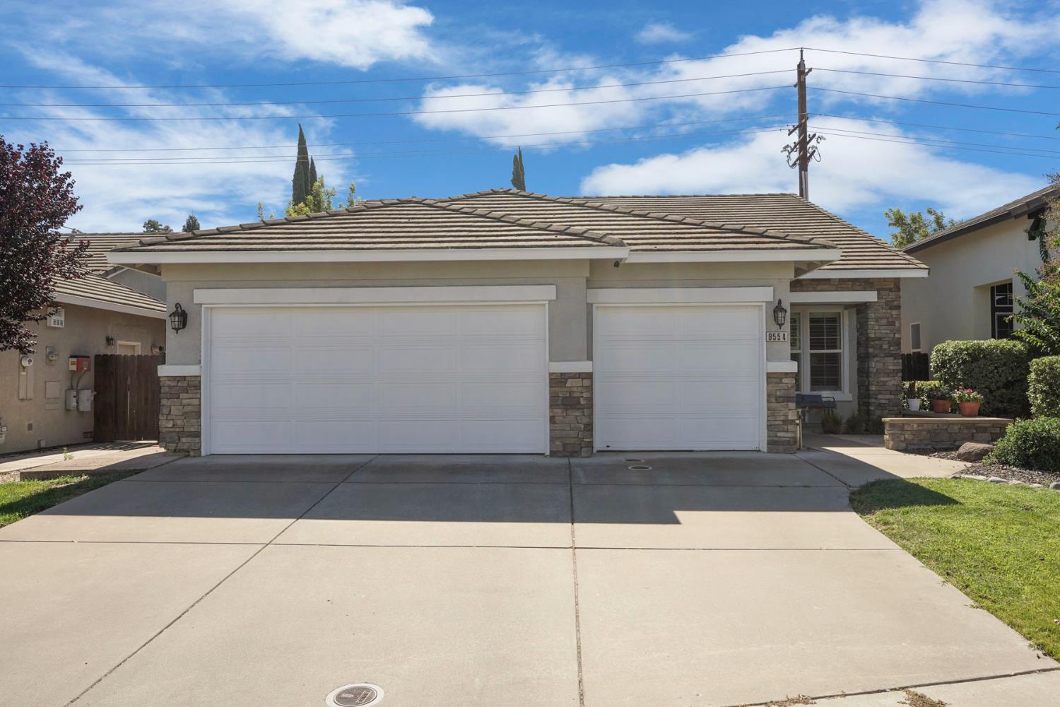 9554 Harvest Gold Ct — photo