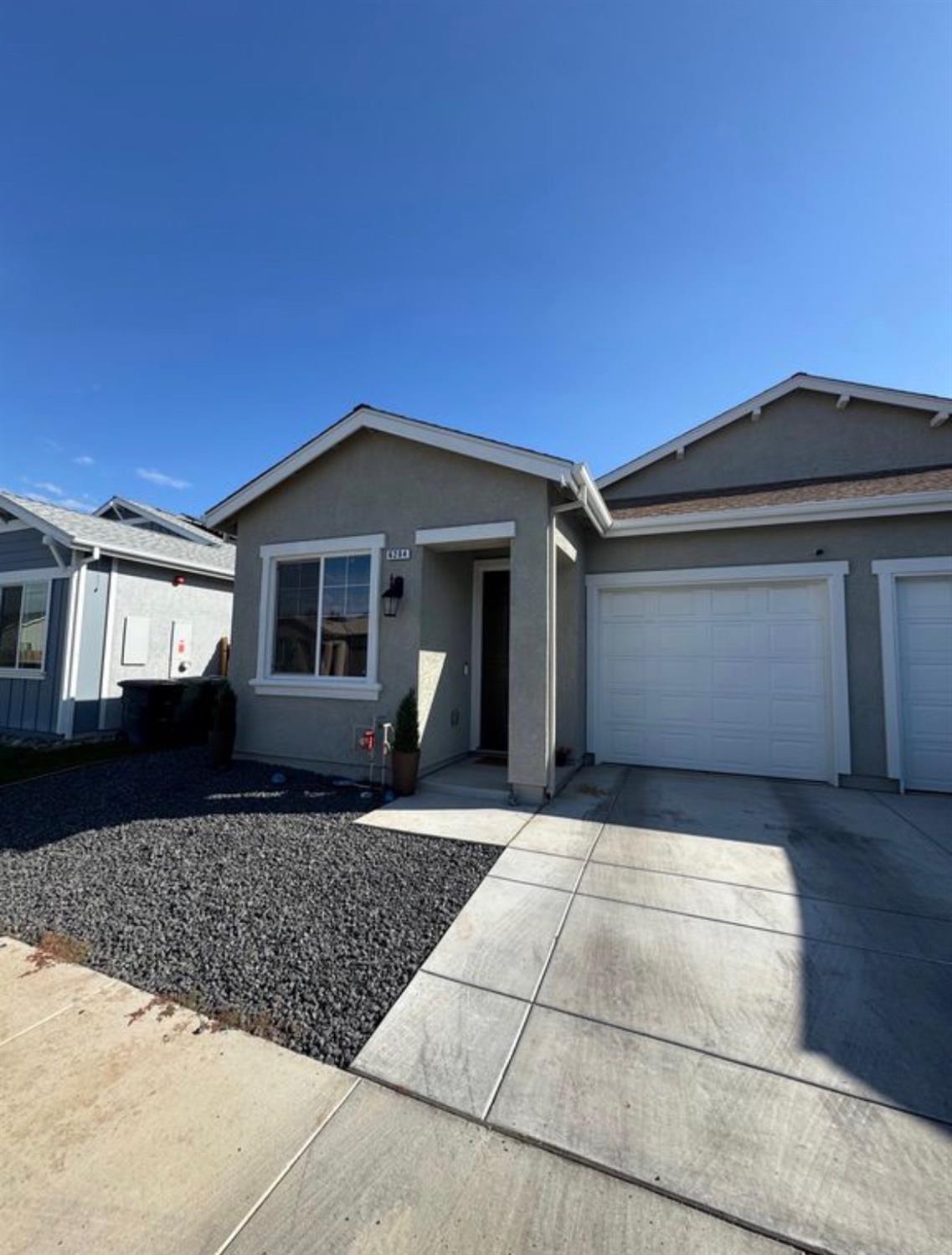 6204 Chavez Ct — photo