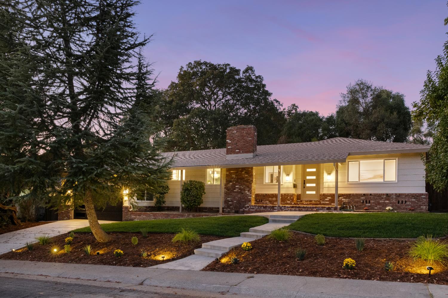 6929 Lisa Marie Way — photo