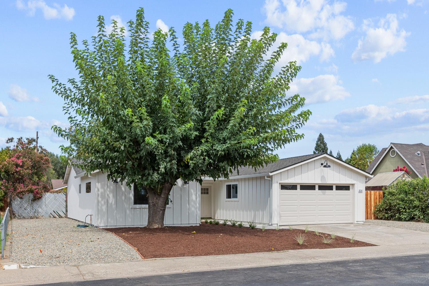6341 David Ave — photo