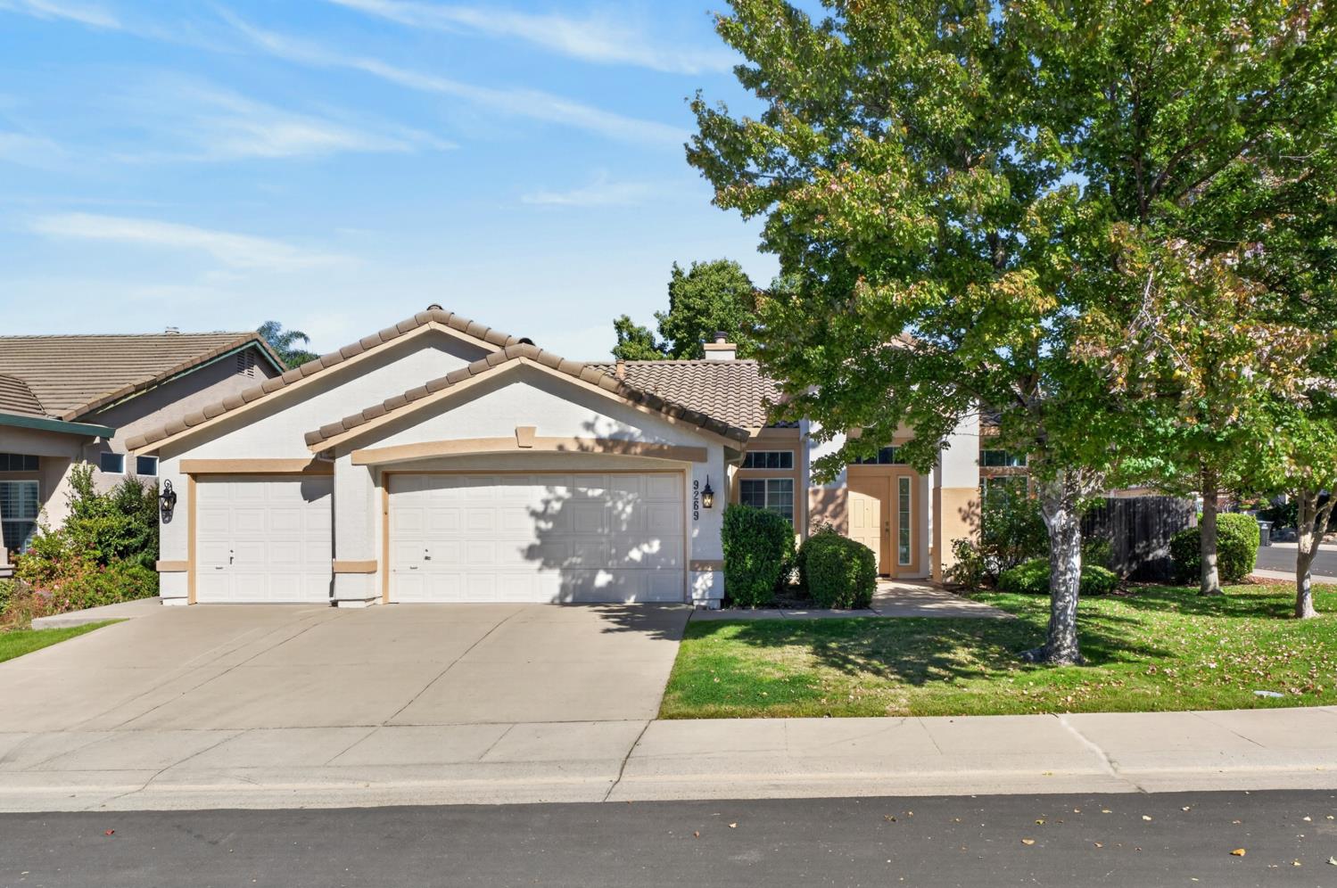 9269 Lakemont Dr — photo