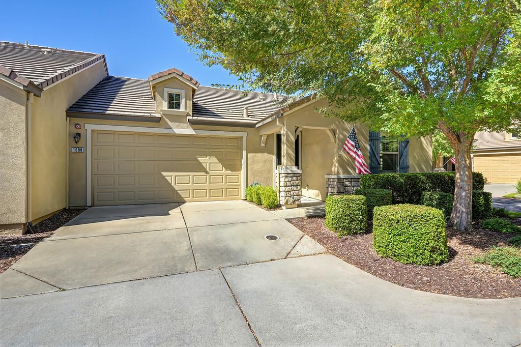 1688 Marseille Ln — photo