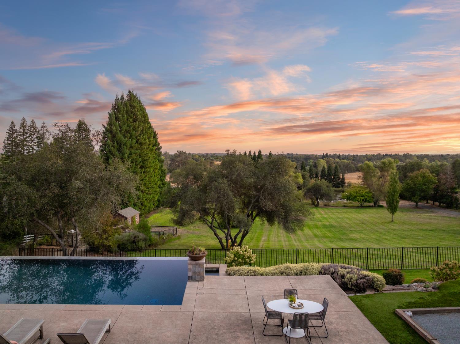 5846 Ridge Park Dr — photo