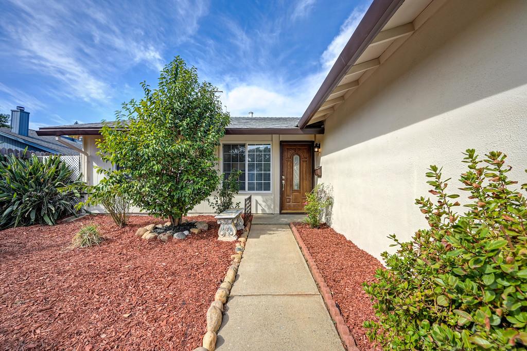 10229 S White Rock Rd — photo