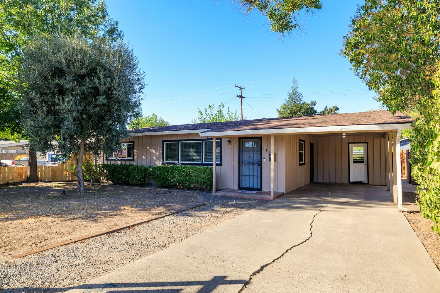 917 Whittier, Modesto, CA 95350 — photo 2