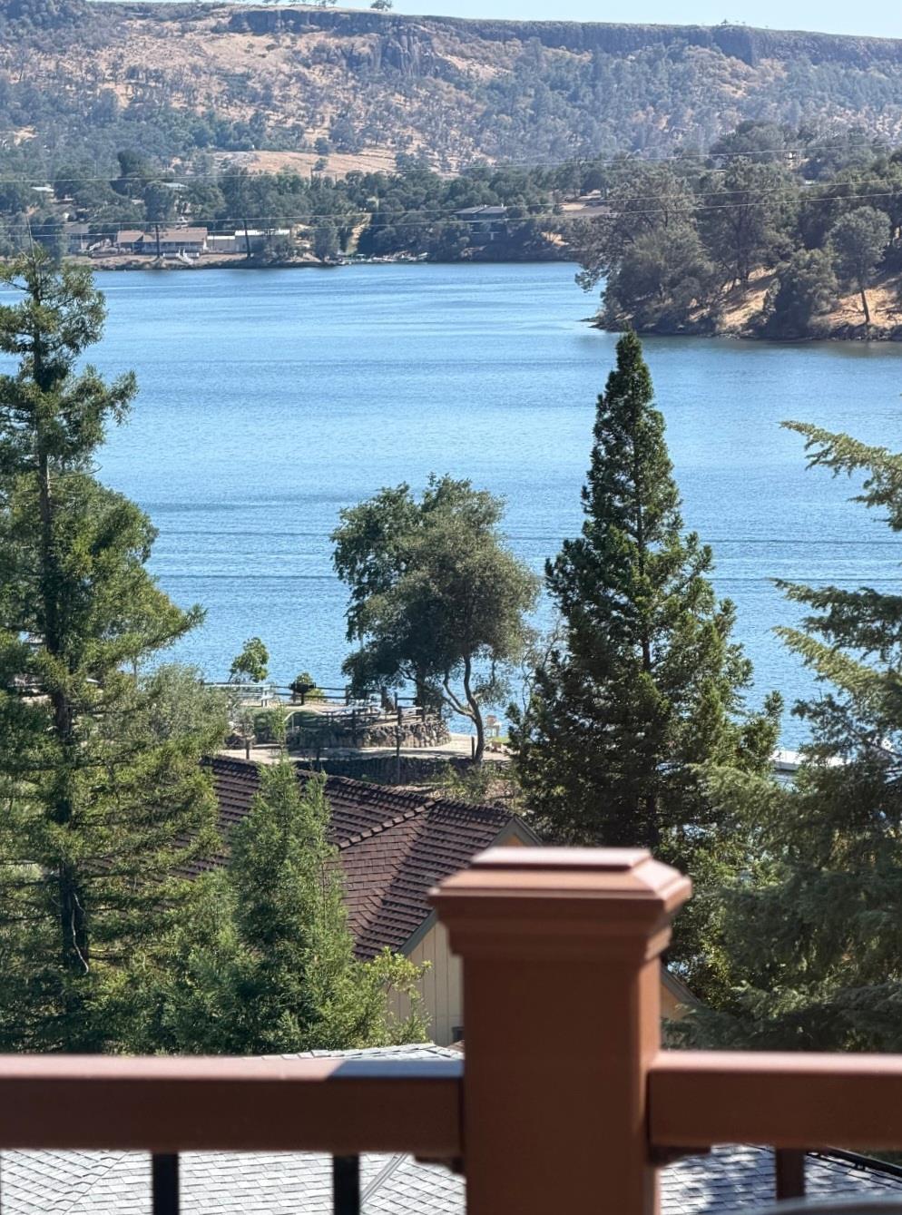 411 Sunrise Rd — photo