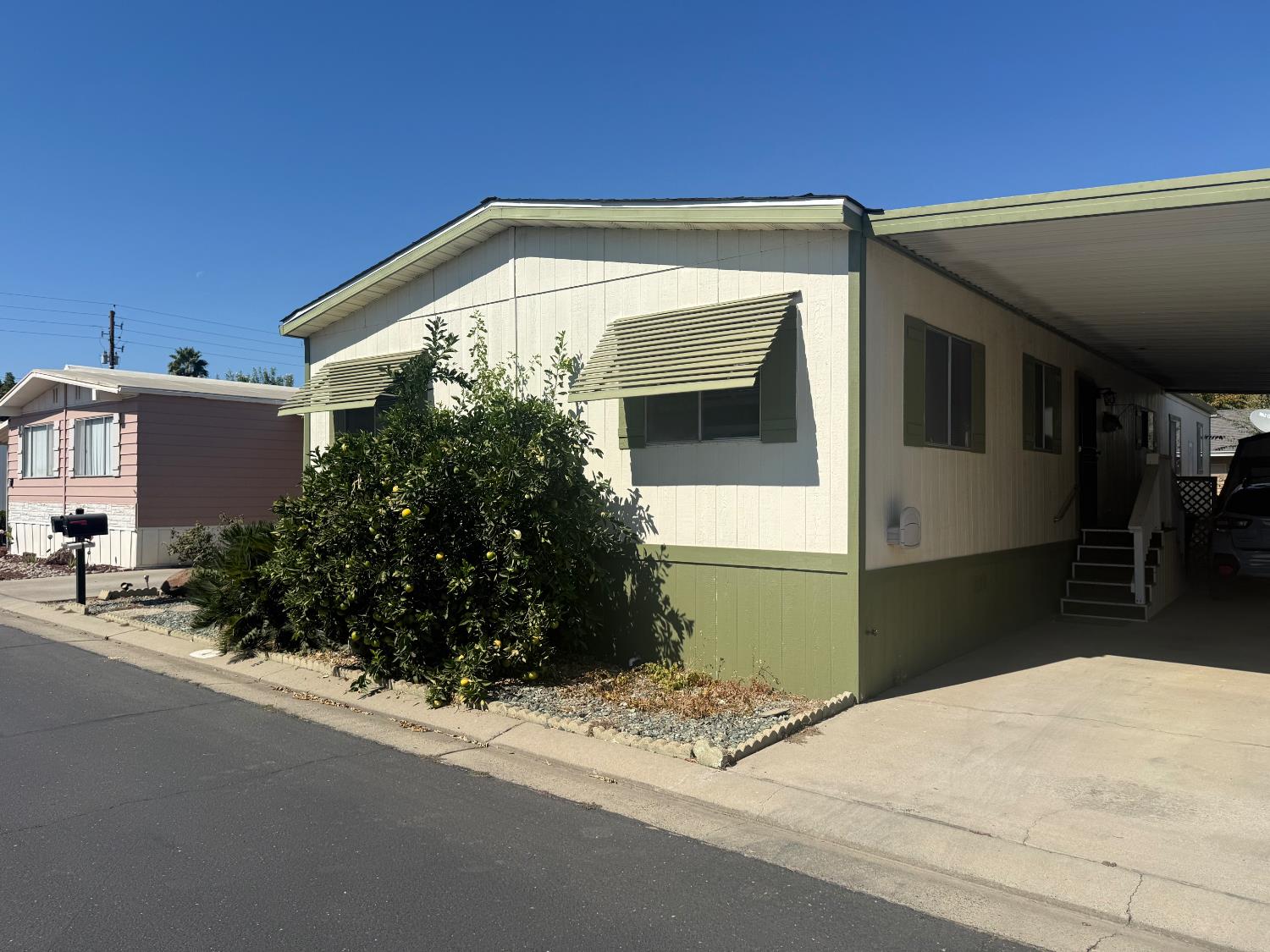 1200 S Carpenter Road — photo
