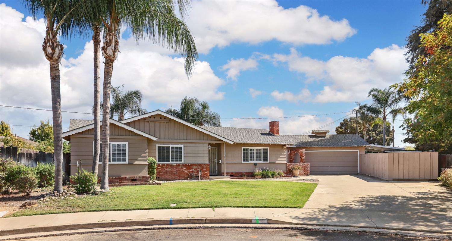 120 Andrews Ct — photo