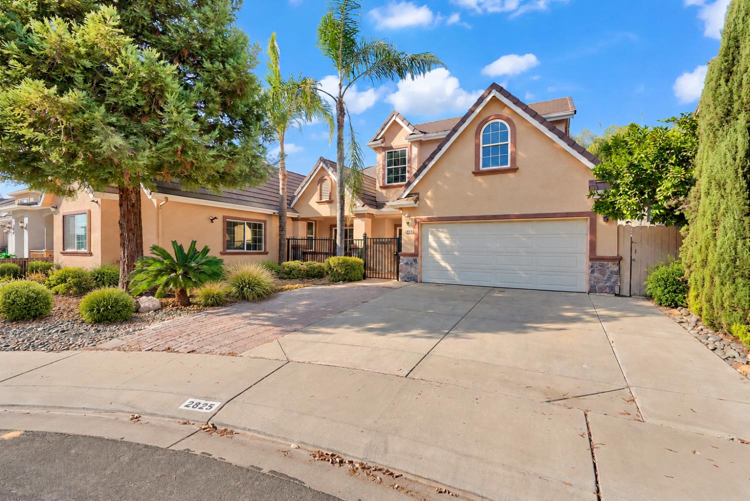 2825 Donner Trl — photo