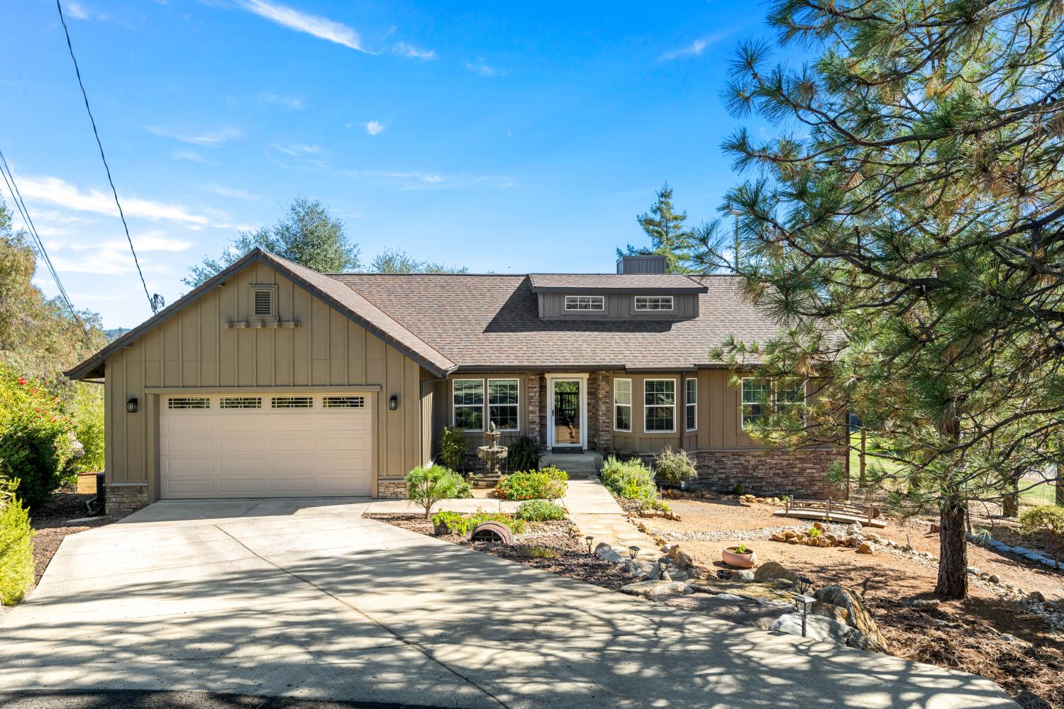 1696 Digger Tree Ct — photo
