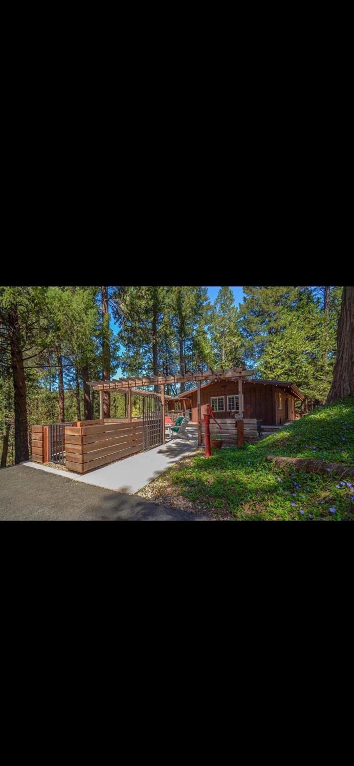 23445 Robin Rd — photo