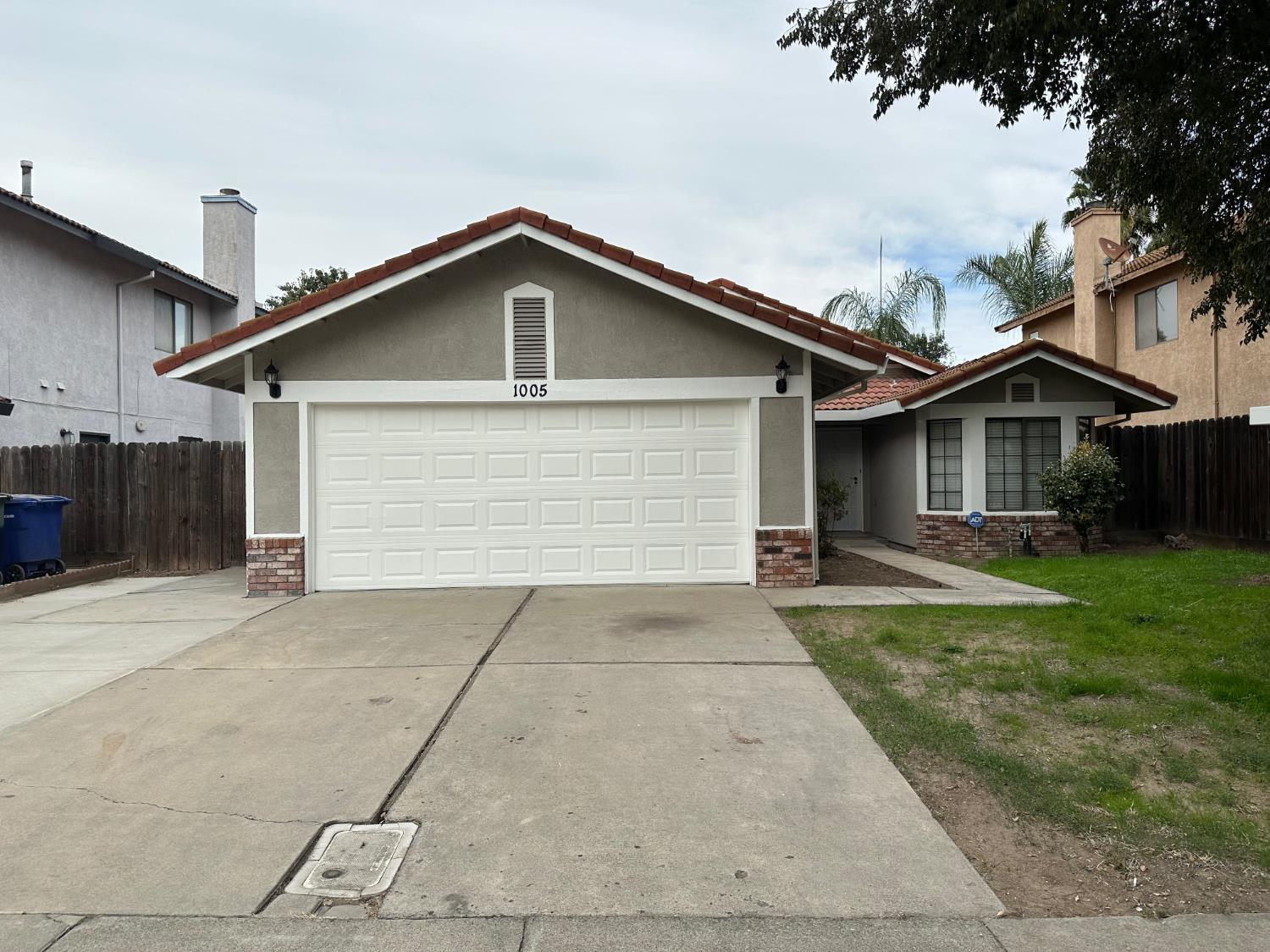 1005 Vindel Ln — photo