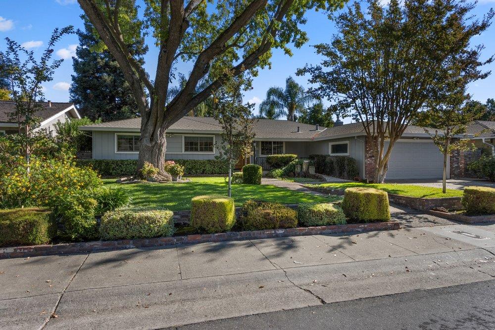 6327 Driftwood St — photo