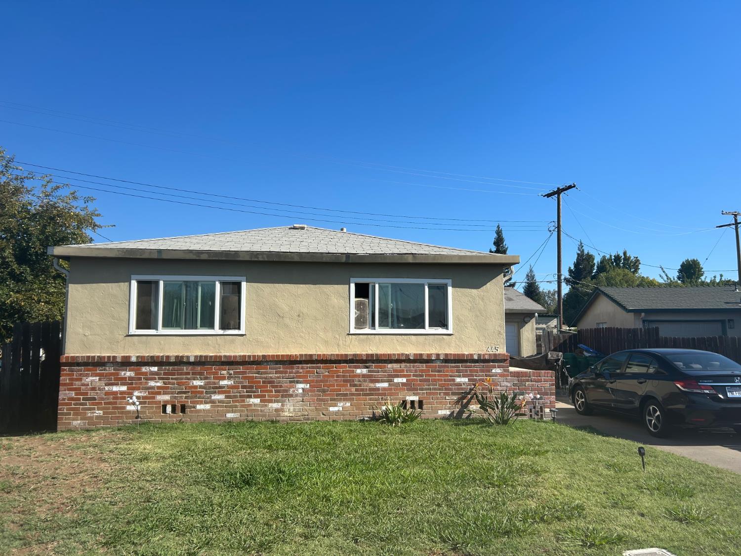 445 Sonora Ave — photo