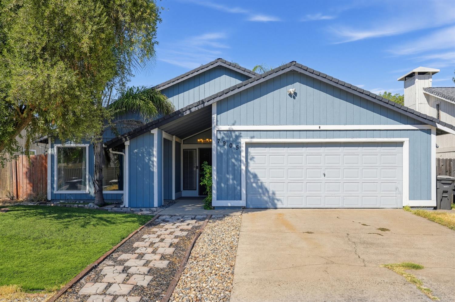 7905 Lichen Dr — photo