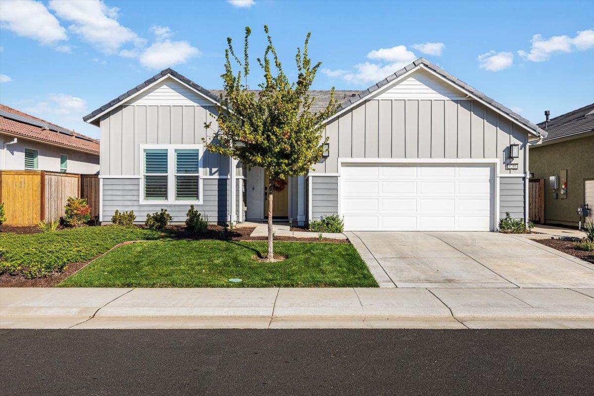 8289 Evans Tree Dr — photo