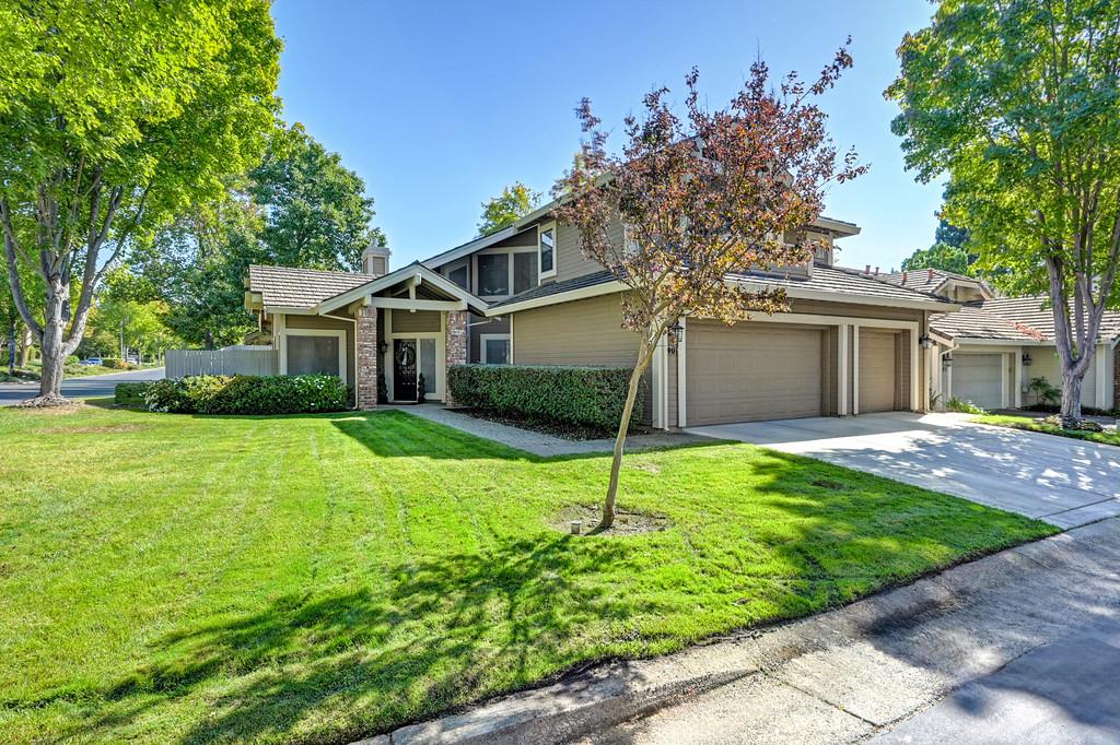 401 Bremerton Ct — photo