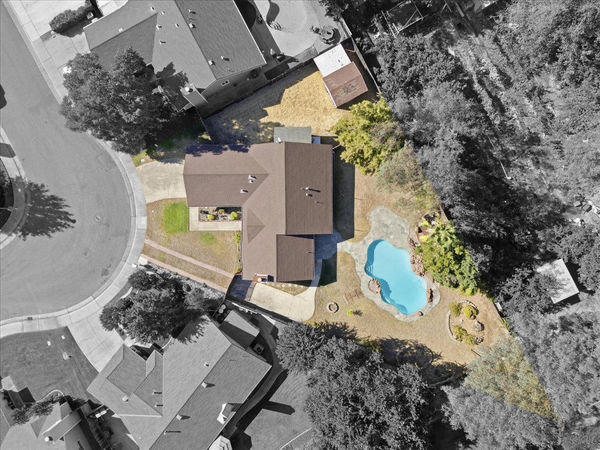 8230 Peregrine Way — photo