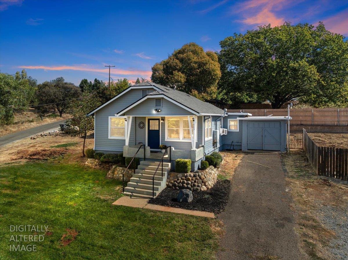 1803 Crockett Rd — photo