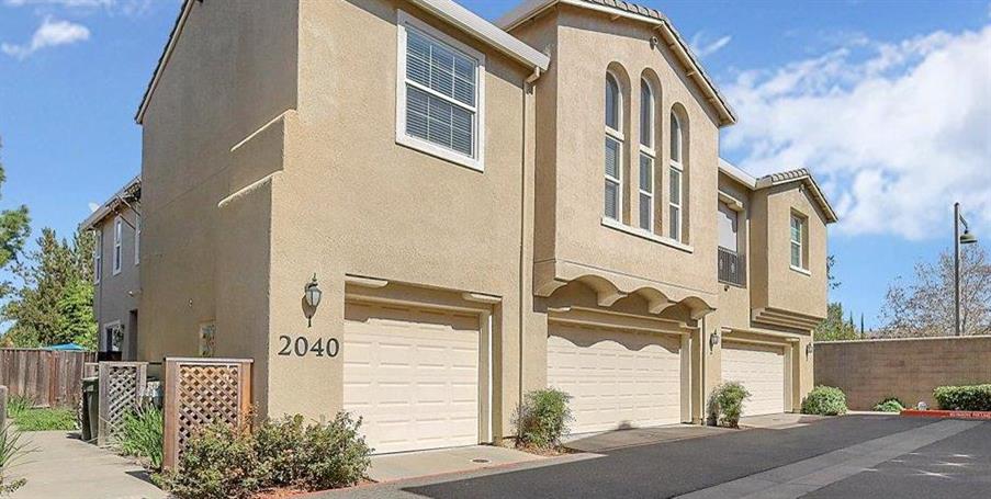 2040 Sierra View Circle #2 — photo