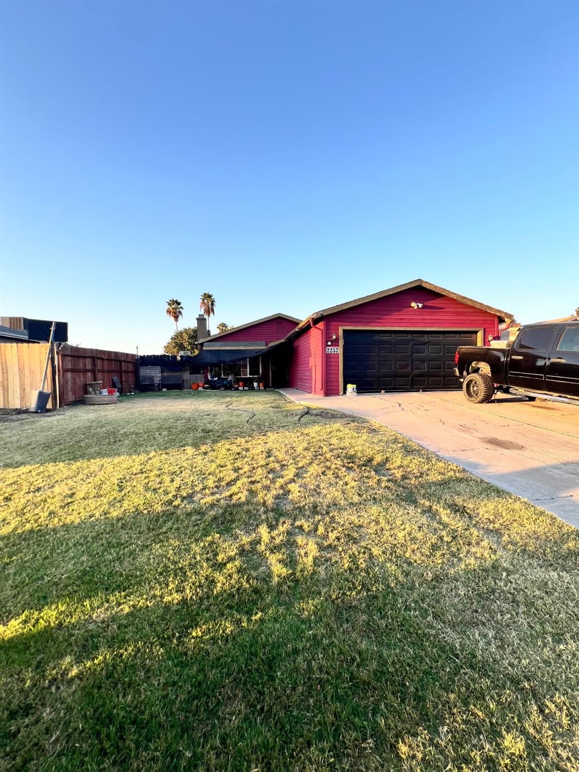 2257 Sandalwood Dr — photo