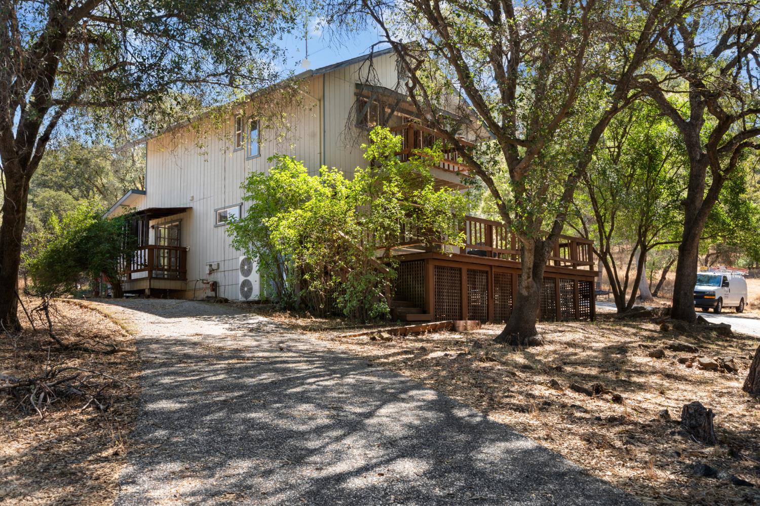 22391 Cameo Dr — photo