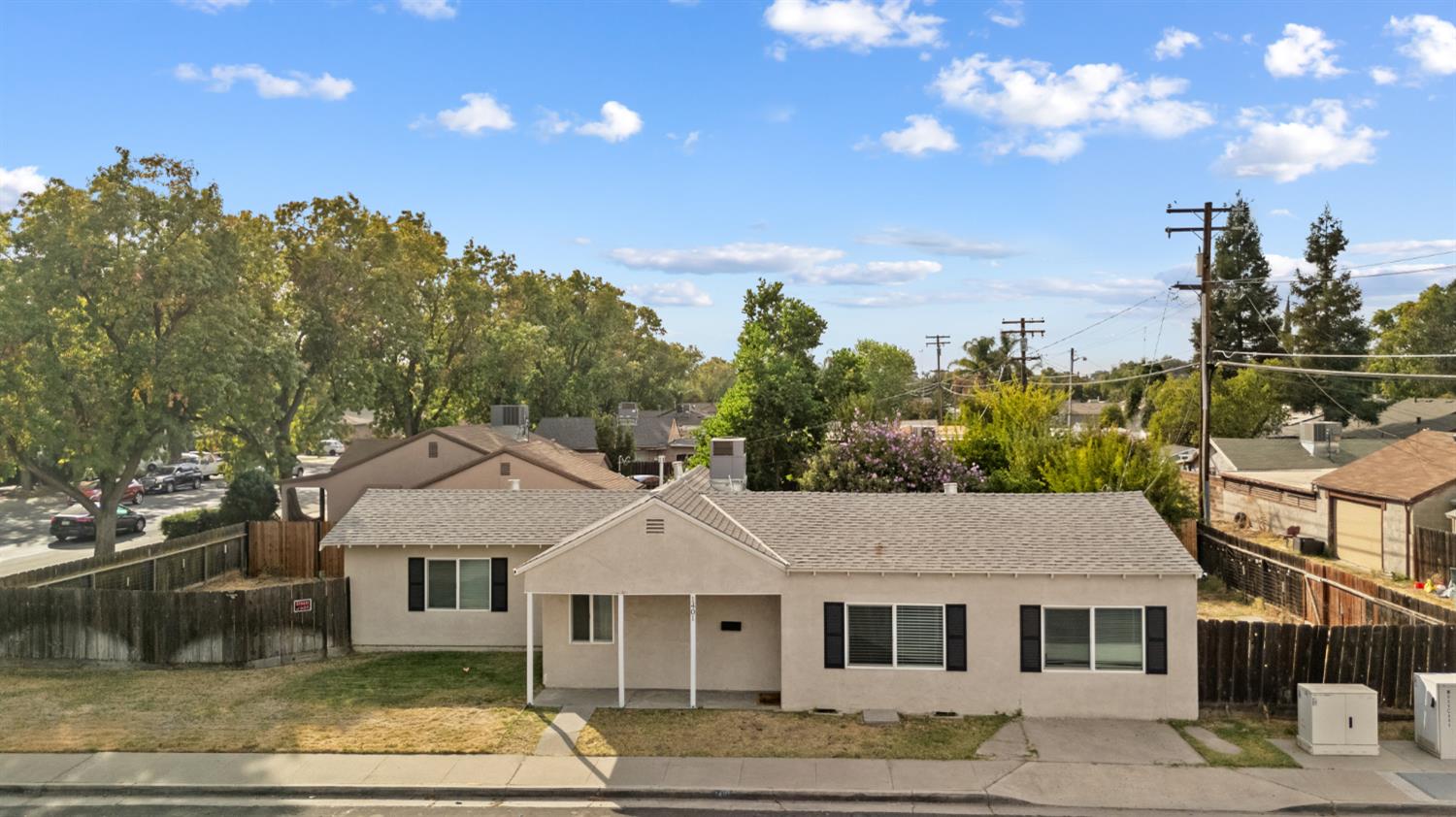 1401 Tebbutt Ave — photo