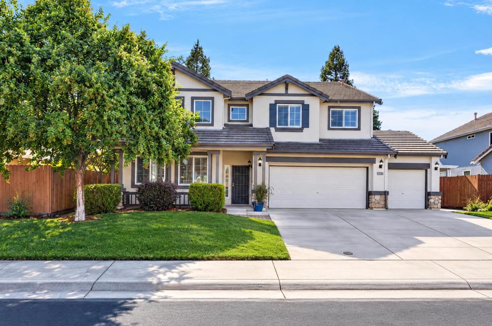 1609 Hummingbird Way — photo