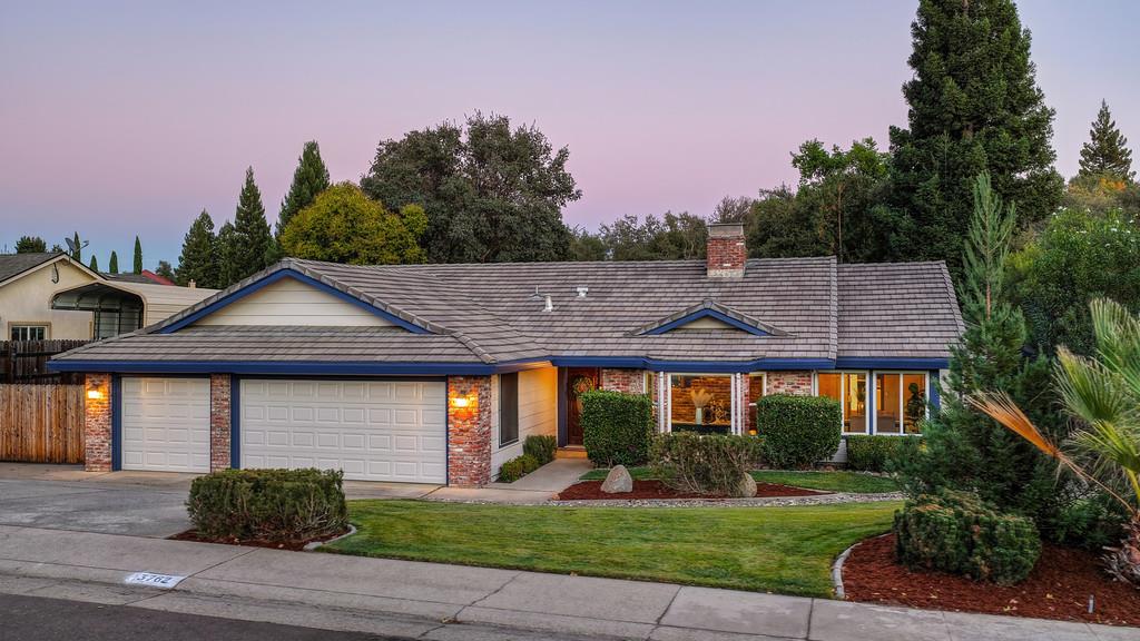 3762 Sweetwater Dr — photo