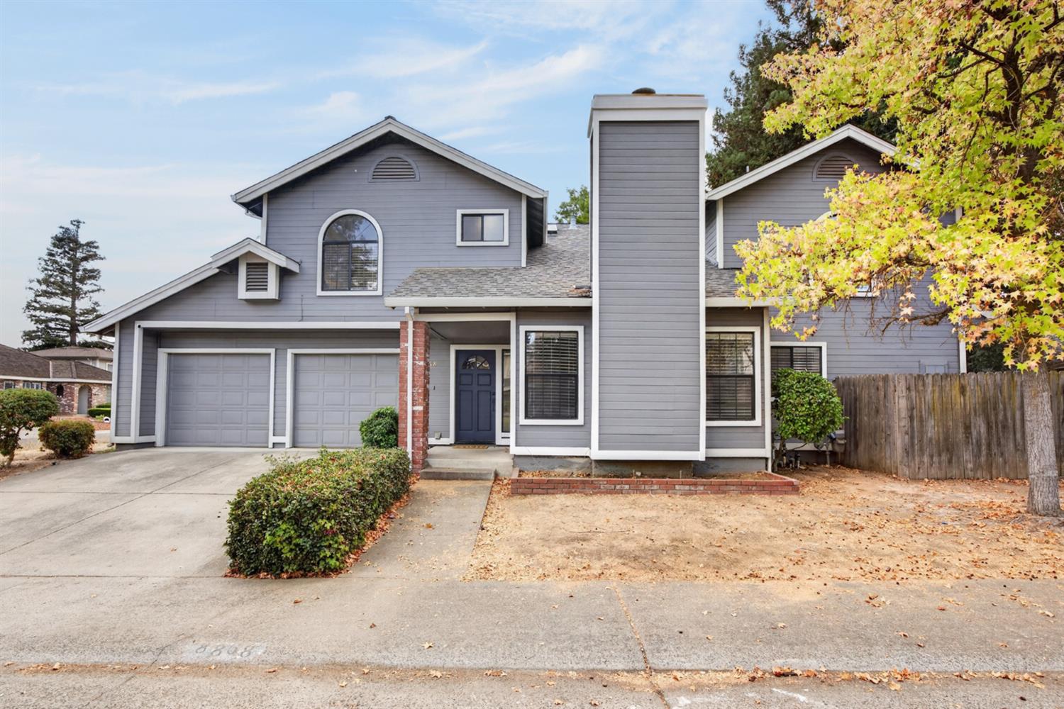 8868 Minnie Cir — photo