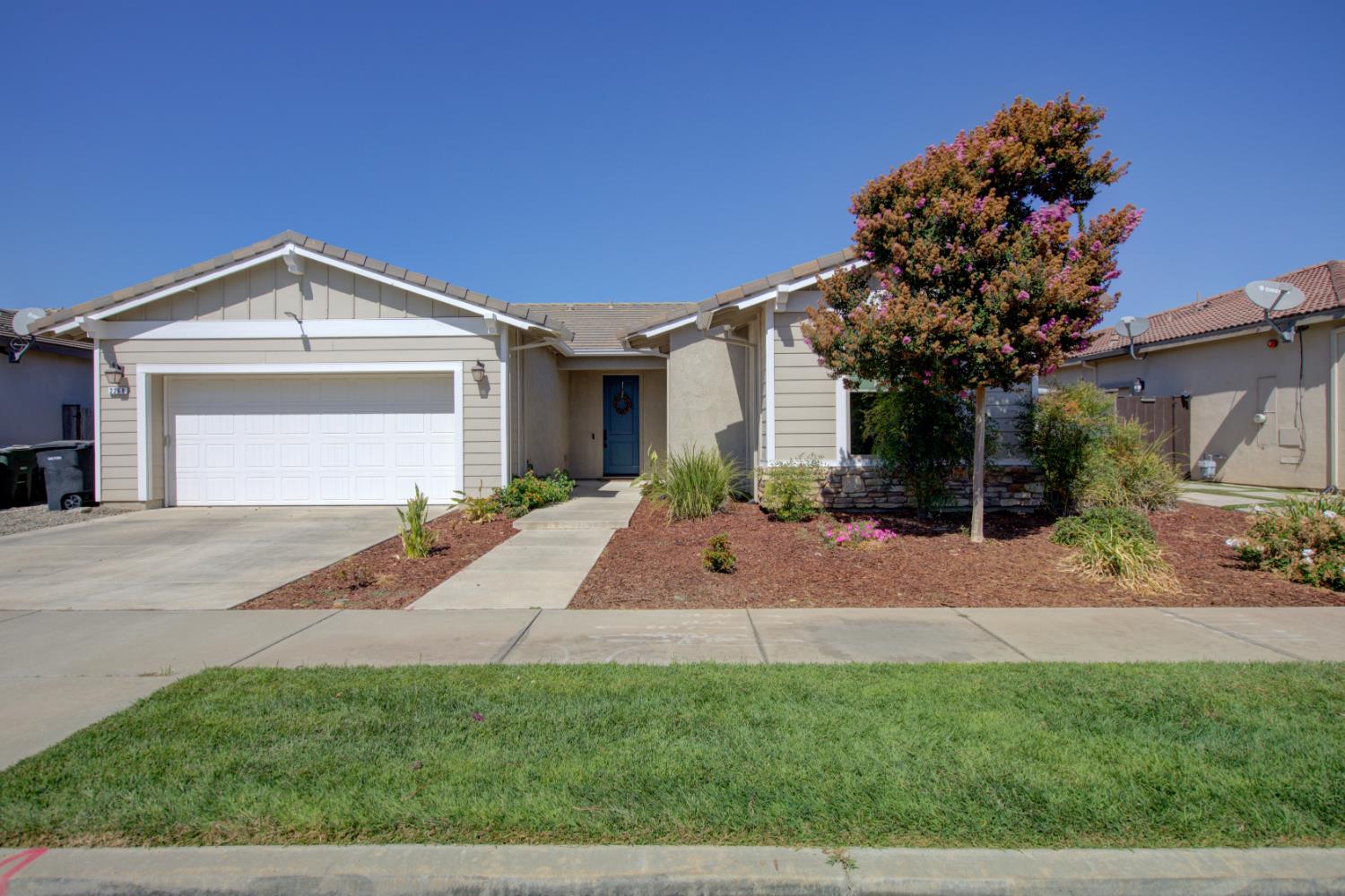 2268 Mustang Dr — photo